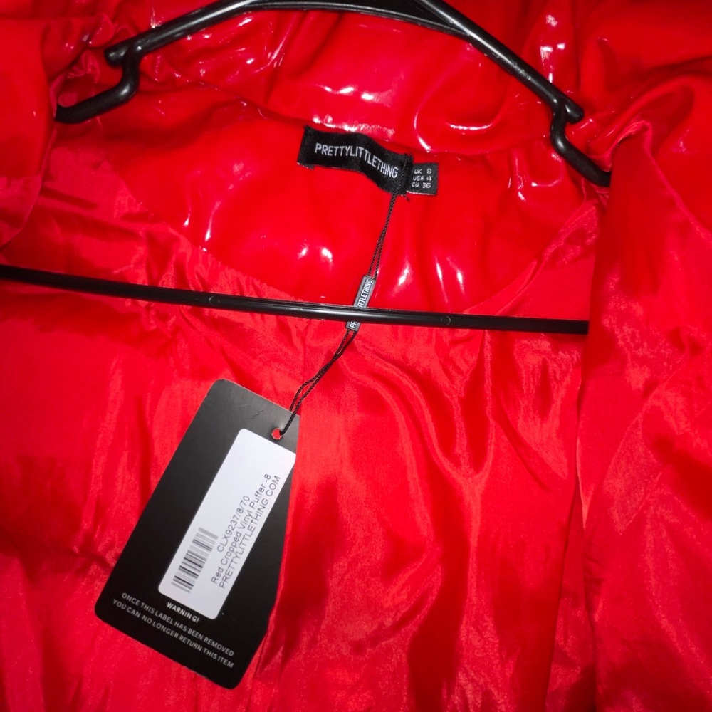 Pretty little thing puffer coat ( Red )